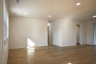 1124-1126 McPherson Ave in Richland, WA - Foto de edificio - Building Photo