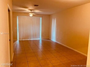 2537 SW 83rd Ave-Unit -# 103A in Miramar, FL - Building Photo - Building Photo