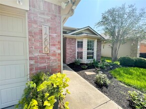 1200 Arbor Knot Dr in Kyle, TX - Building Photo - Building Photo