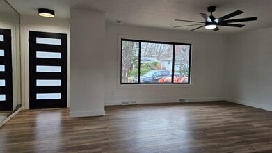 2002 Woodlea Dr in Columbia, MO - Building Photo - Building Photo