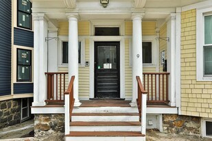 9 Bellflower St, Unit 3 in Boston, MA - Building Photo