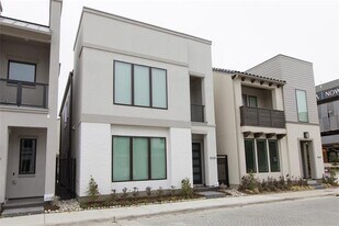 6105 Echelon Way in Plano, TX - Building Photo