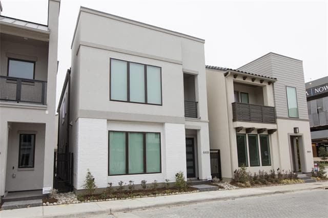 property at 6105 Echelon Way