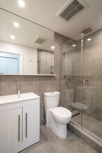 166 Summer St, Unit 24 in Somerville, MA - Foto de edificio - Building Photo