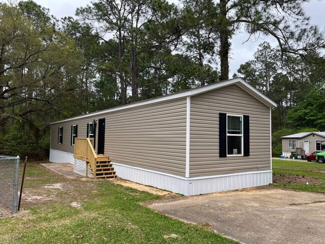 property at 14142 Lorraine Rd