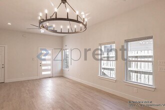 13705 Biggs St in Dallas, TX - Building Photo - Building Photo