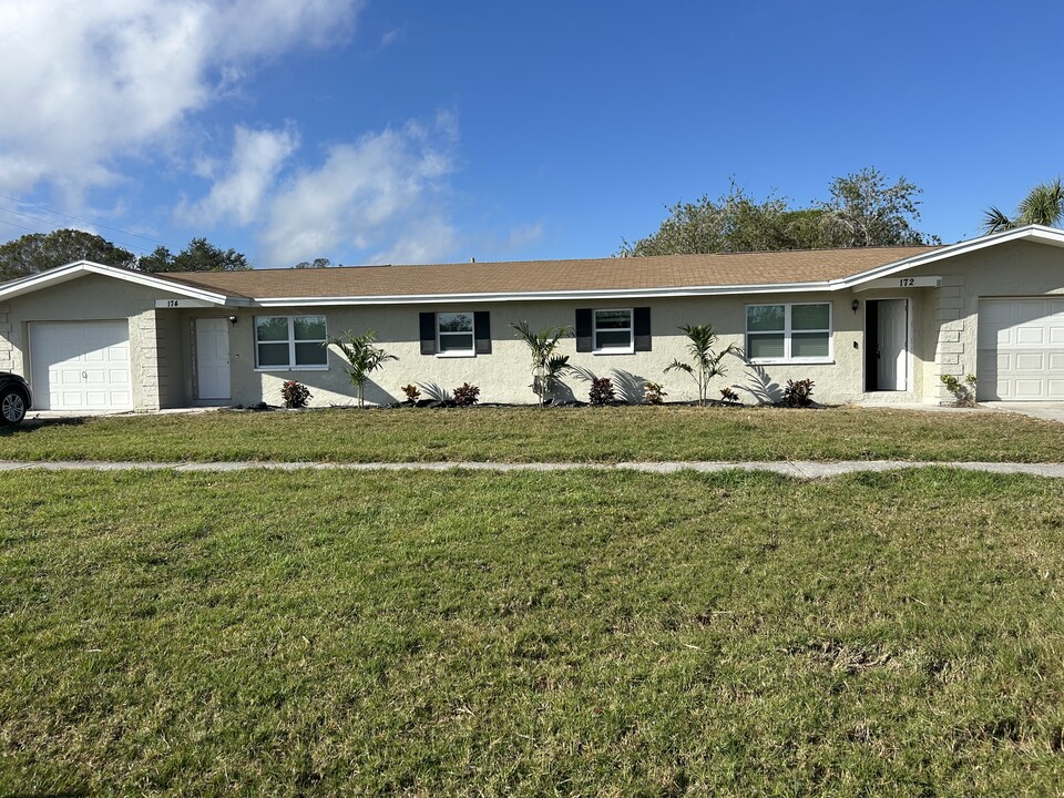 172 S Bayshore Blvd, Unit 172 S Bayshore in Clearwater, FL - Foto de edificio