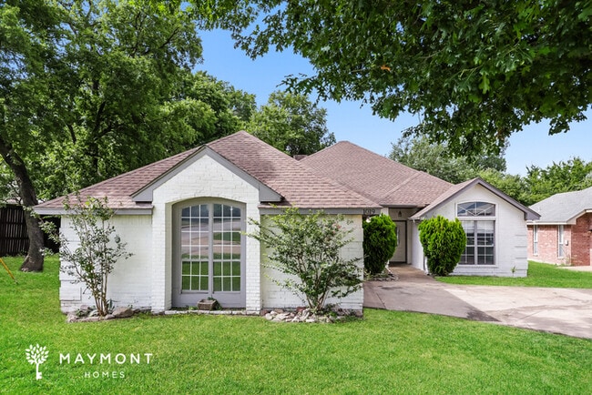 property at 1019 Bluffview Dr