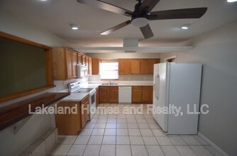 2762 Gale Rose Dr in Lakeland, FL - Building Photo - Building Photo