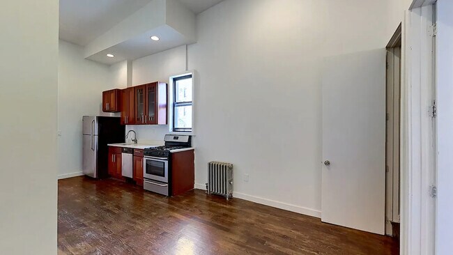 886 Franklin Ave in Brooklyn, NY - Building Photo - Building Photo