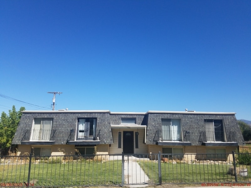 556 W Vine St in Tooele, UT - Building Photo