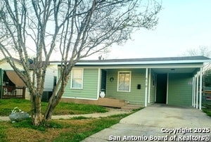 property at 610 El Monte Blvd