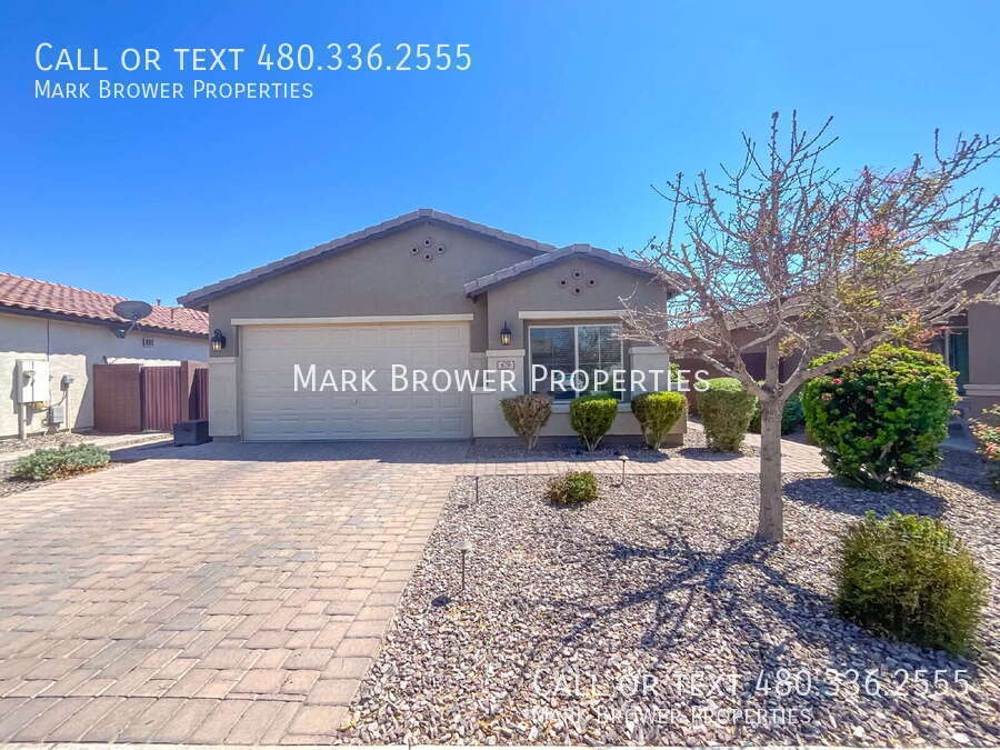 679 W Mangrove Rd in San Tan Valley, AZ - Building Photo
