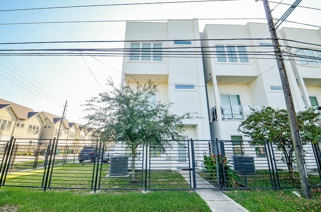 property at 2103 Engelmohr St