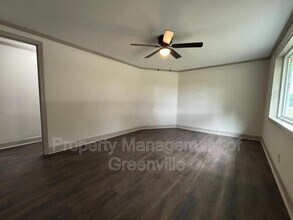 621 Hayes Rd in Starr, SC - Building Photo - Building Photo