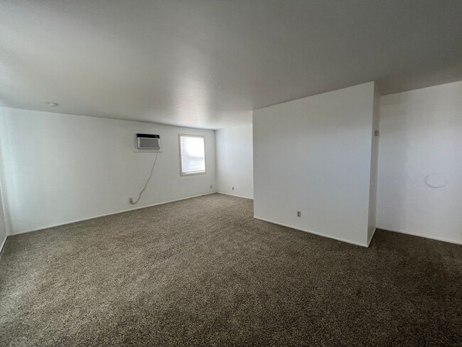 228 W Northshore Dr in Moses Lake, WA - Building Photo - Building Photo