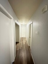 6615 Tradewinds Dr in Bakersfield, CA - Building Photo - Building Photo