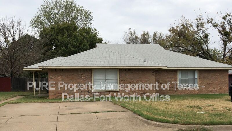 3405 Orchard St in Forest Hill, TX - Building Photo