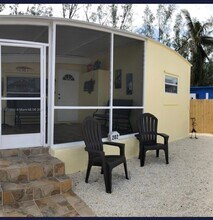 202 Buttonwood Ave in Key Largo, FL - Building Photo - Building Photo