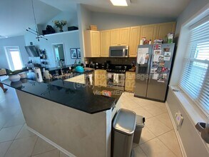 1412 1st St N in Jacksonville Beach, FL - Building Photo - Building Photo