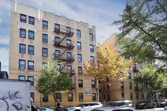 1061 E 13th St in Brooklyn, NY - Building Photo - Building Photo