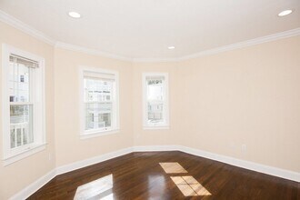 40 Stellman Rd, Unit 3 in Boston, MA - Foto de edificio - Building Photo
