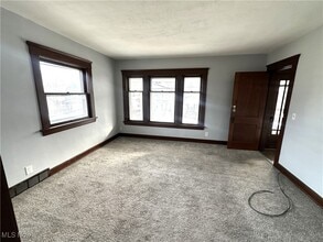 4270 Valley Rd in Cleveland, OH - Building Photo - Building Photo