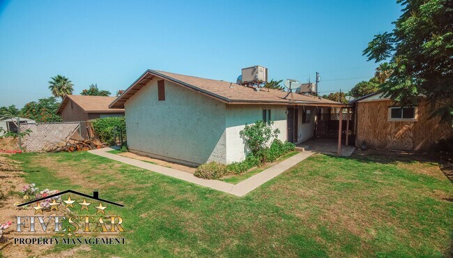 3917 Mitchell Ave in Bakersfield, CA - Building Photo - Building Photo