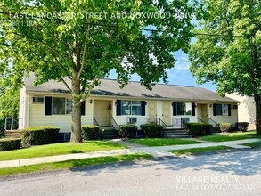 312 E Lancaster St-Unit -D in Red Lion, PA - Building Photo - Building Photo