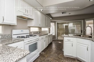 10827 Rising Smoke Ct in Las Vegas, NV - Foto de edificio - Building Photo