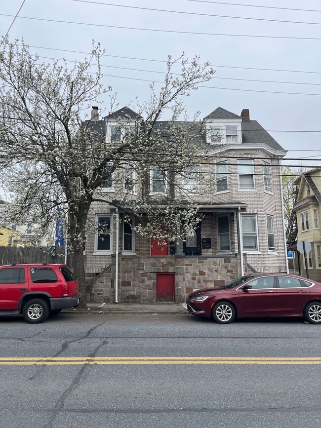 43 S 13th St in Easton, PA - Building Photo - Building Photo