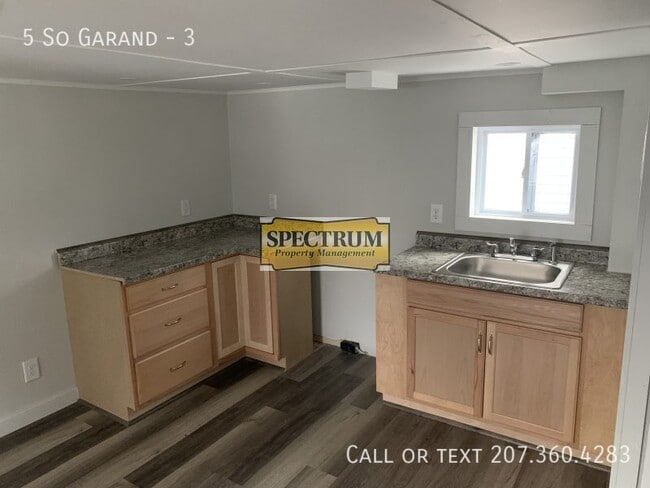 5 S Garand St in Winslow, ME - Building Photo - Building Photo