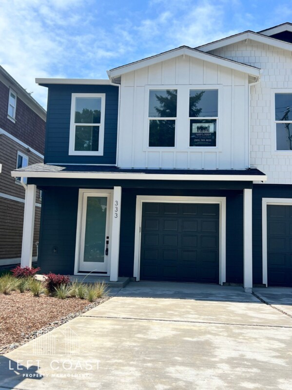 333 SE Jetty Ave in Lincoln City, OR - Building Photo - Building Photo