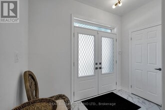 171 Flood Ave in Clarington, ON - Building Photo - Building Photo
