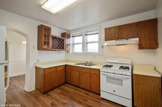 6038 N Washtenaw Ave in Chicago, IL - Building Photo - Building Photo
