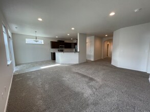 513 Sherman St in Moxee, WA - Building Photo - Building Photo