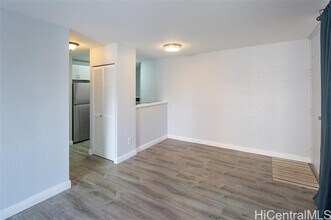 1107 Acacia Rd in Pearl City, HI - Building Photo - Building Photo