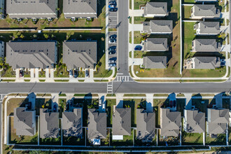 Abbott Square in Zephyrhills, FL - Building Photo - Building Photo