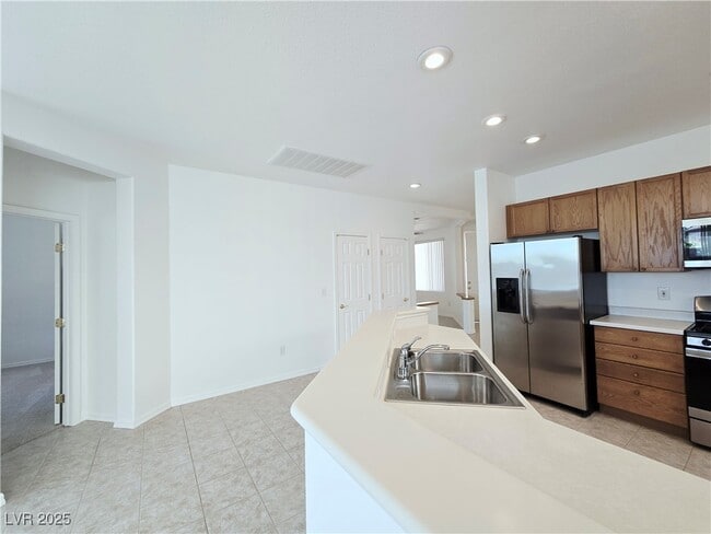 property at 4814 Regalo Bello St