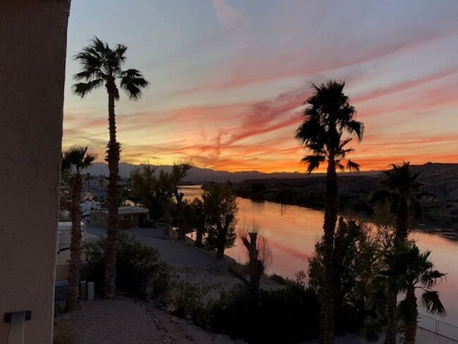 property at 1611 AZ-95