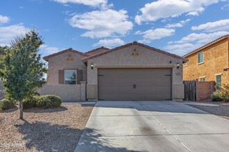 18557 W Pueblo Ave in Goodyear, AZ - Foto de edificio - Building Photo