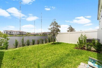 541 NW 204th St in Miami, FL - Building Photo - Building Photo
