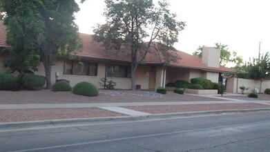 10607 Park View Cir in El Paso, TX - Building Photo - Building Photo