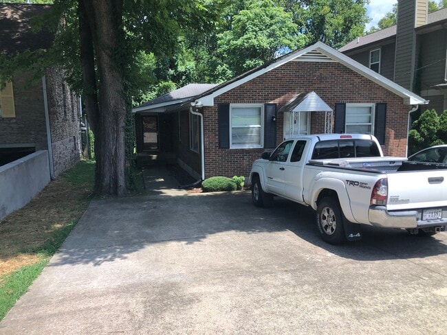 1208 Grandview Dr, Unit 1208 B