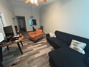 9532 Darien Ave, Unit 9532 in Orlando, FL - Building Photo - Building Photo