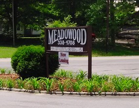 Meadowood Apartments in Pell City, AL - Foto de edificio - Building Photo