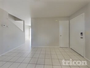 1872 Little John Way, Unit 1131 in Brentwood, CA - Building Photo - Building Photo