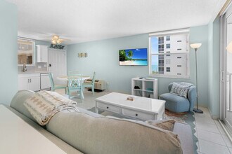 5700 Bonita Beach Rd SW in Bonita Springs, FL - Foto de edificio - Building Photo