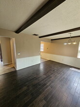 11007 Greystone Ave in Oklahoma City, OK - Building Photo - Building Photo