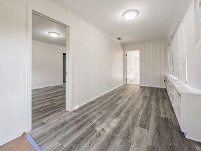 20862 Kenwood St in Farmington Hills, MI - Building Photo - Building Photo